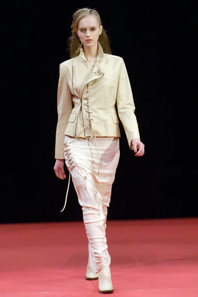 Look 3